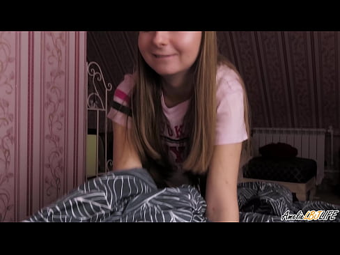 ❤️ Blondie Sucks BFF ของเธออย่างสุดซึ้งและได้รับ Cum ในปากของเธอ ️❌ หนังโป๊สวย ที่ th.shadbase-xxx.ru ❌❤